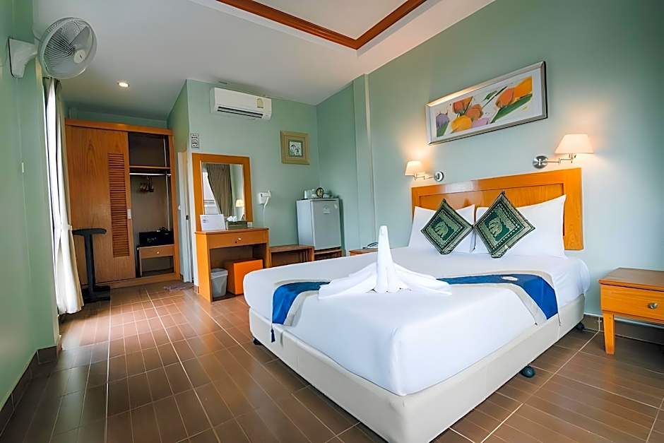 Chilli Hotel & Restaurant