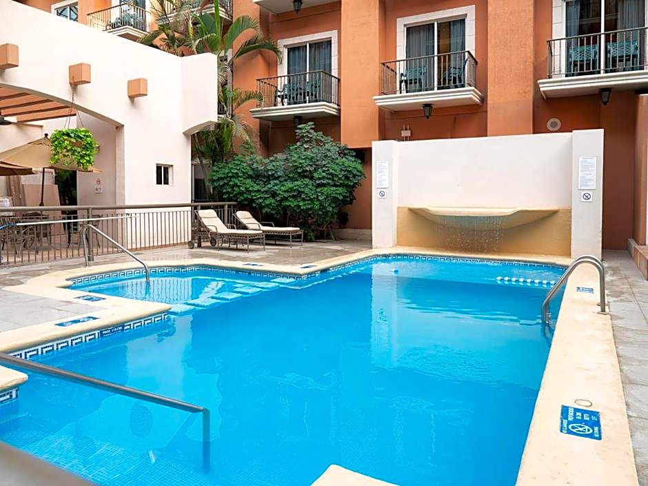 Holiday Inn Express - Monterrey - Tecnologico By IHG