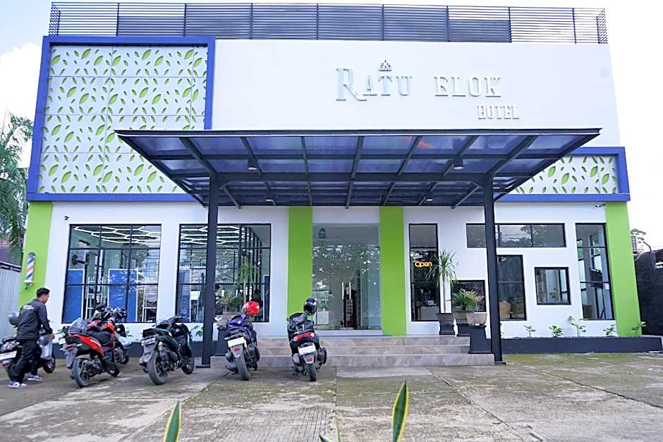 Urbanview Hotel Syariah Ratu Elok Banjarbaru by RedDoorz