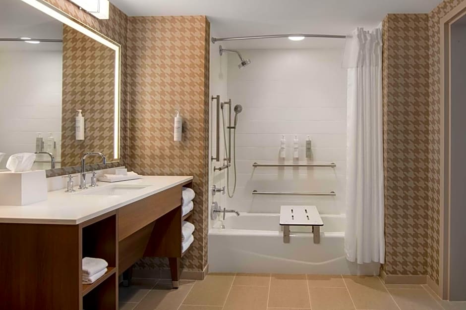 Home2 Suites by Hilton Jacksonville Downtown