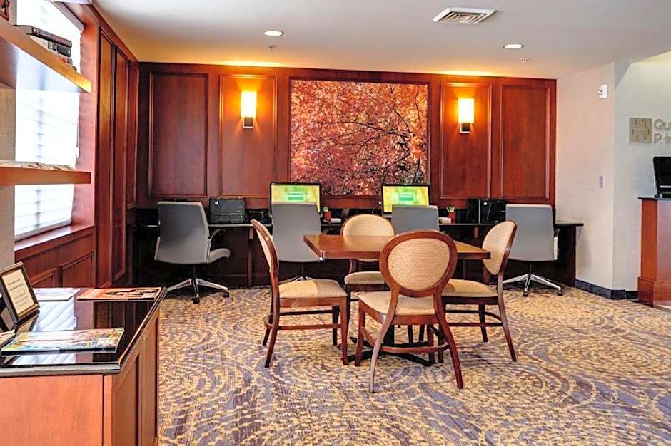 Courtyard by Marriott Hadley Amherst