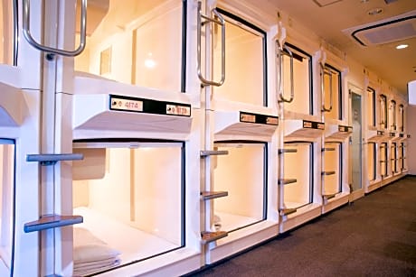 Standard Two Capsule Rooms for Male