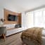 WestSide Garden Apartments by FirstHost