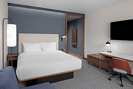 King Room with Transfer Shower, Roll-In Shower and Sofa Bed - Mobility Access