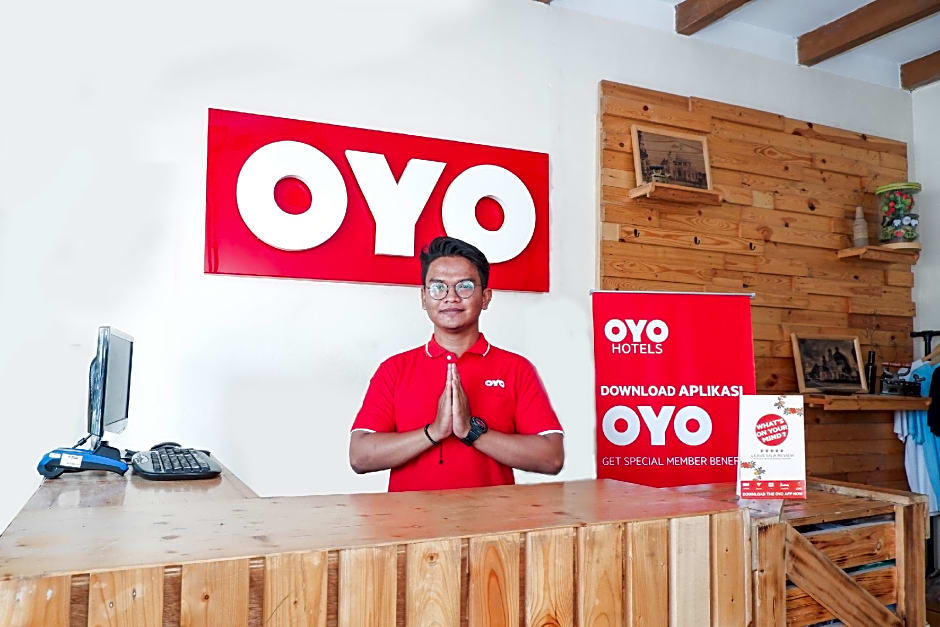 OYO 422 Achterhuis Residence