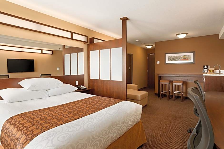Microtel Inn & Suites by Wyndham Blackfalds Red Deer North
