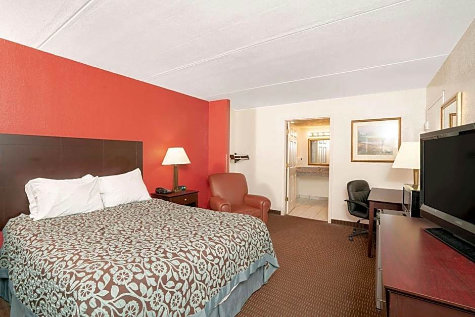 Days Inn by Wyndham Cave City