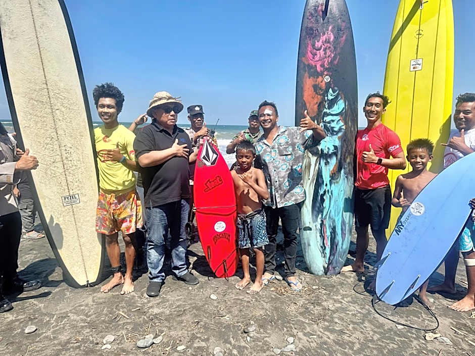Medewi Secret SurfCamp