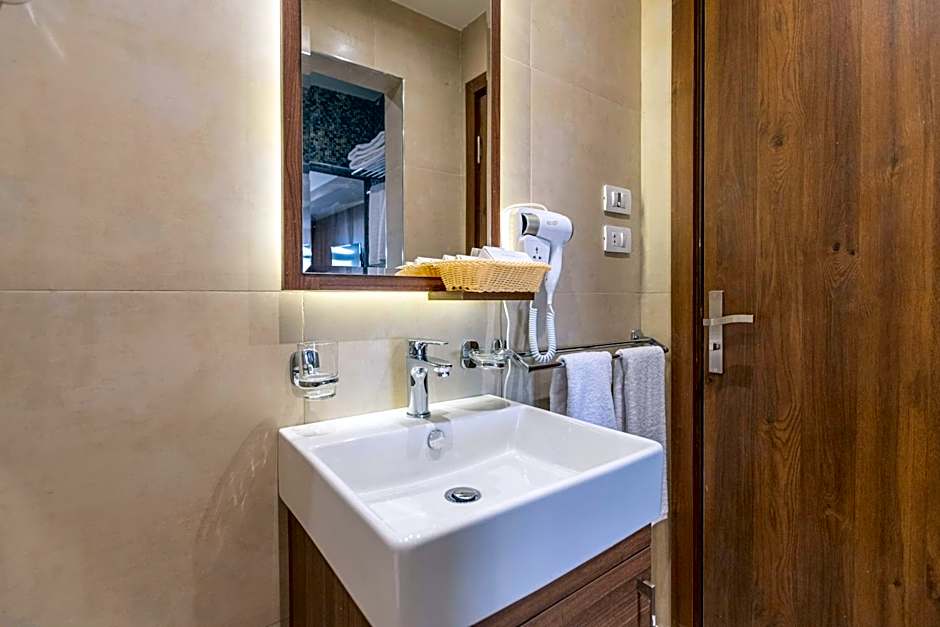 Nozol Pyramids Hotel and Spa