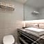 Orange Hotel(Ningbo Railway Station Lianfeng Road Store)