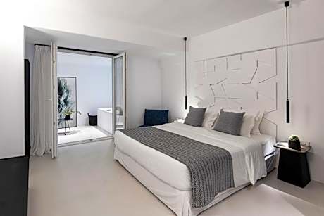 Deluxe room with Hot Tub