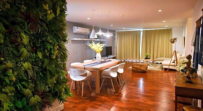 Benviar Tonson Residence