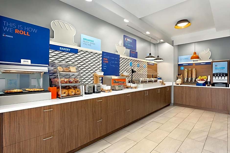 Holiday Inn Express Hotel & Suites Fort Pierce West By IHG