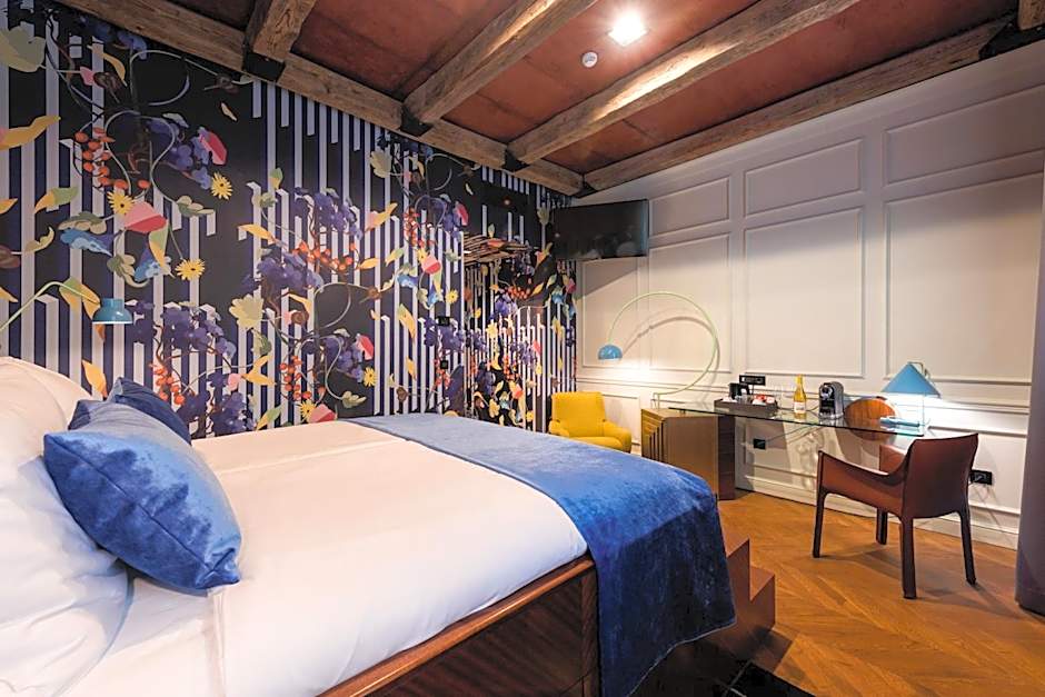 Winery & Design hotel ROXANICH