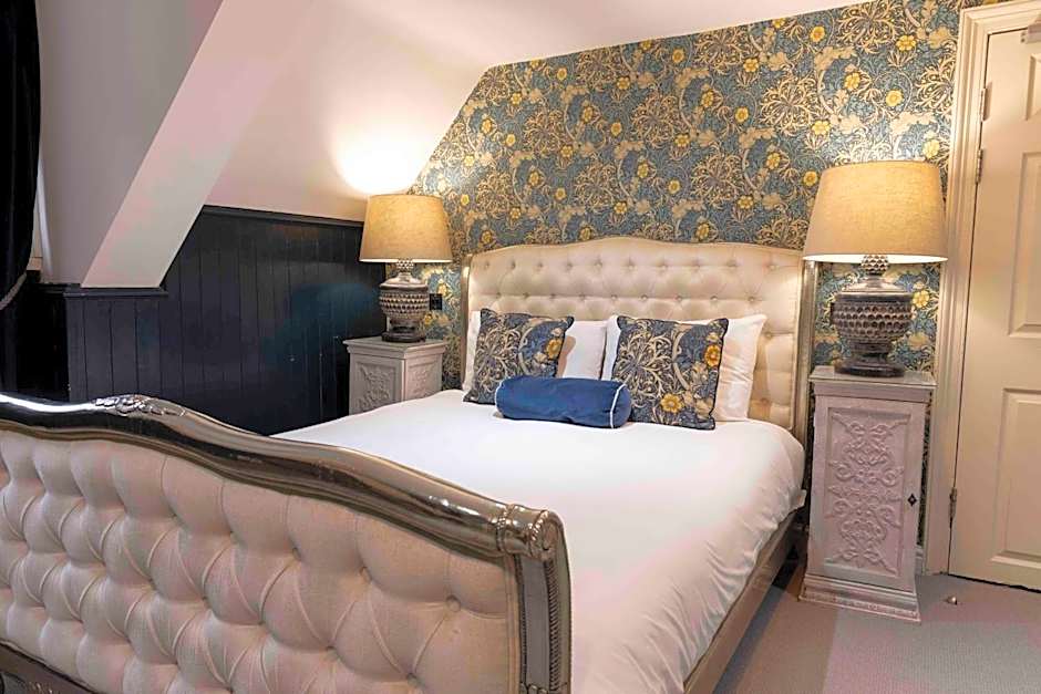 The Dirty Bottles Hotel