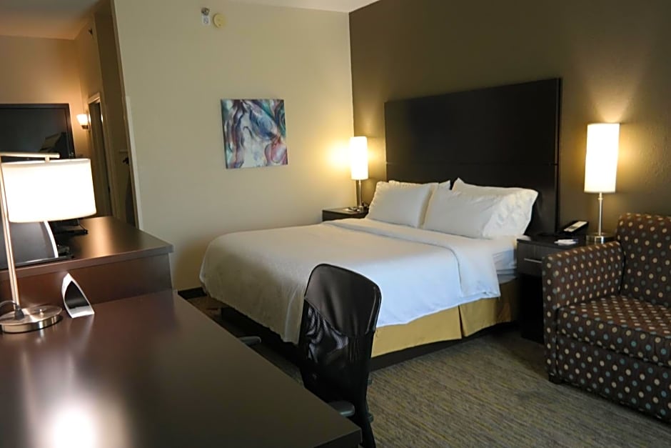 Holiday Inn Express Fredericksburg - Southpoint, an IHG Hotel