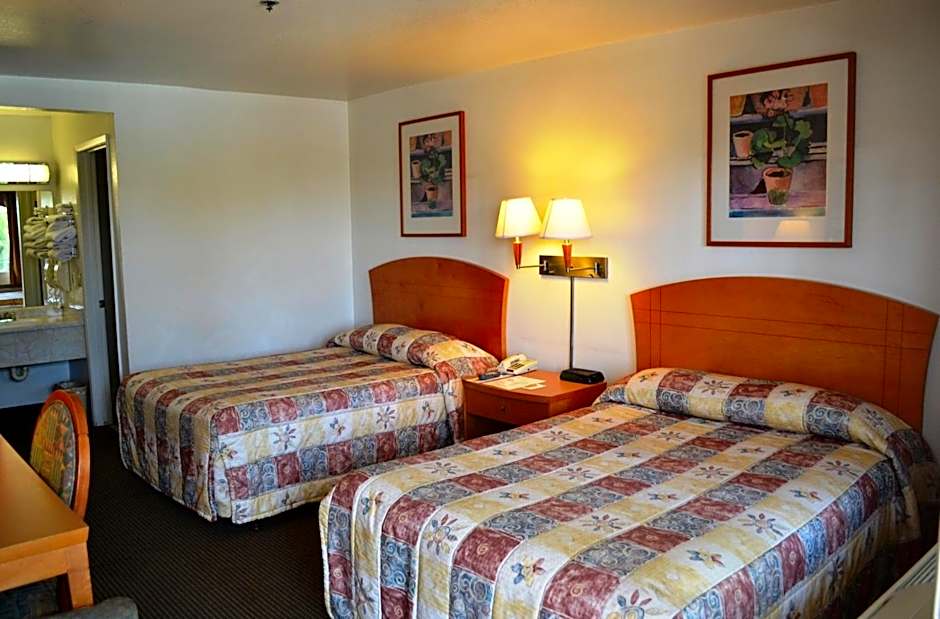 Photo 1 of 4 of 2 Double Beds