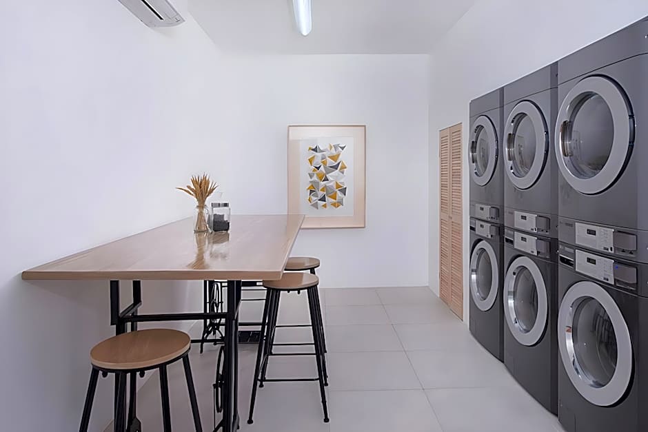 Citadines Roces Quezon City