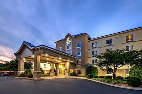 Best Western Plus Waynesboro Inn & Suites Conference Center