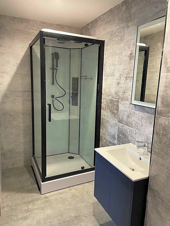 Naktsmītne - Fišers