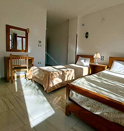 Triple Room with Garden View