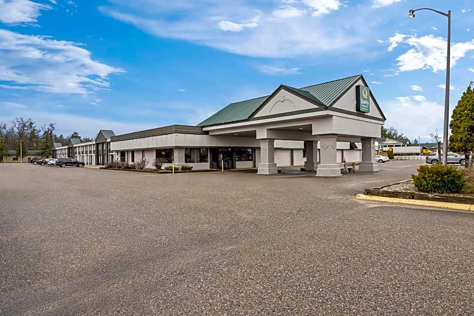 Quality Inn & Suites