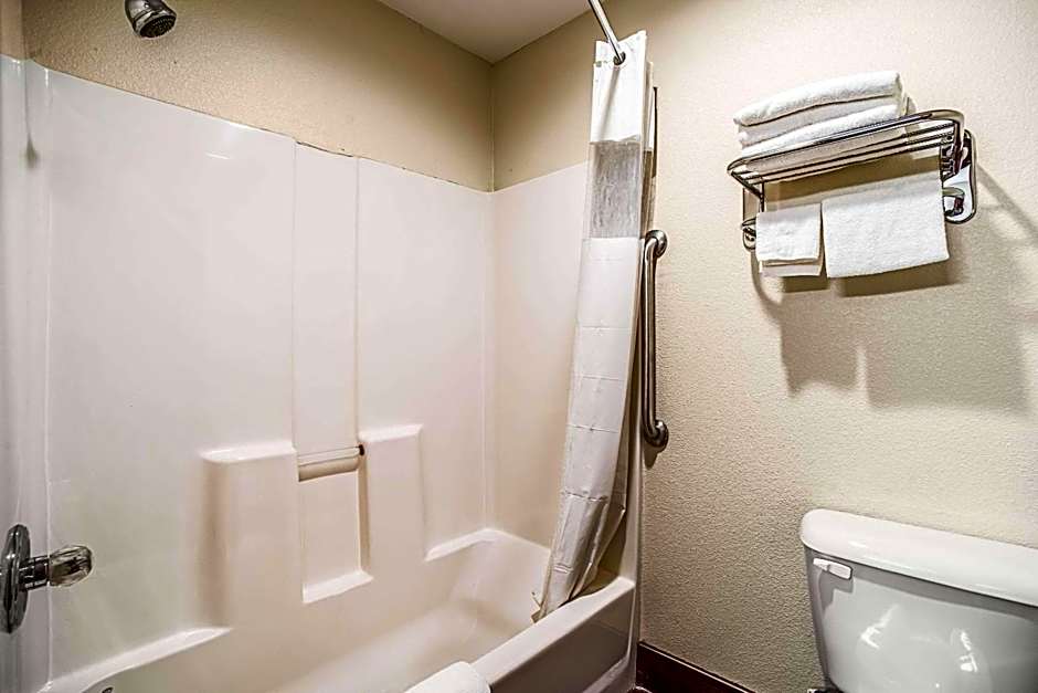 Quality Inn Carbondale University area
