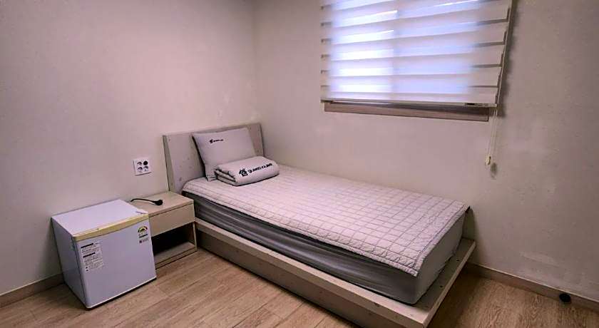 24 Guesthouse Suncheon