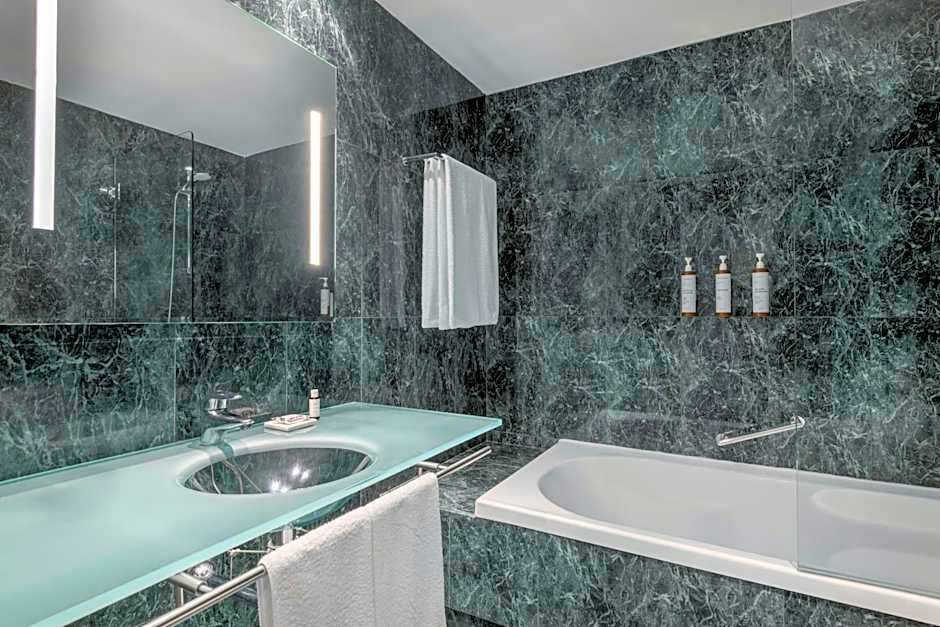 AC Hotel by Marriott Zamora