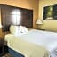 Days Inn & Suites by Wyndham Pasadena