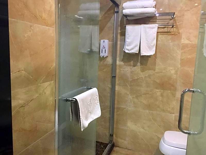 GreenTree Alliance Bengbu Railway Station Hotel