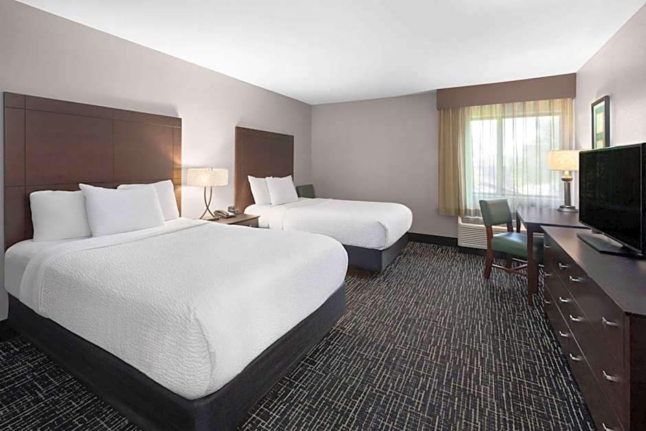 La Quinta Inn & Suites by Wyndham Sheboygan