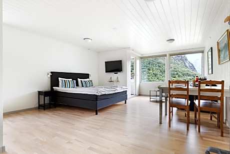 Studio Apartment with Balcony