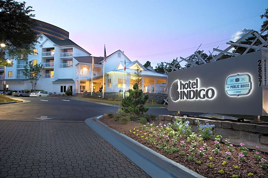 Hotel Indigo Atlanta-Vinings Ballpark Area by IHG