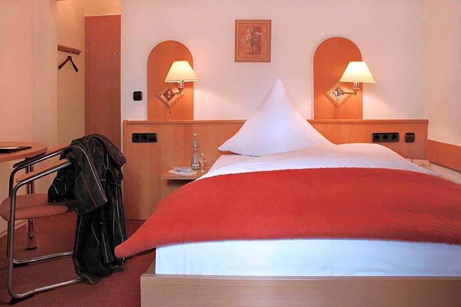 Hotel Rose Heidelberg inklusive Frühstück, Saunanutzung und Parkplätze nach Verfügbarkeit