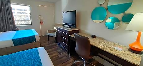 Queen Room with Two Queen Beds - Non-Smoking