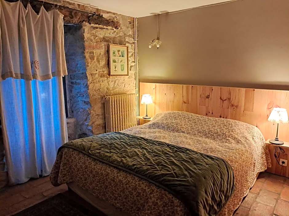 Nabat le Haut, chambre et table d'hotes