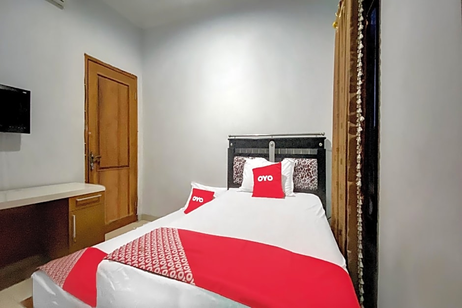 OYO 92065 Kos Flobamor