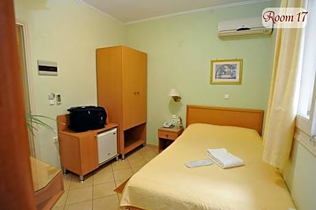 Standard Single Room with Shower