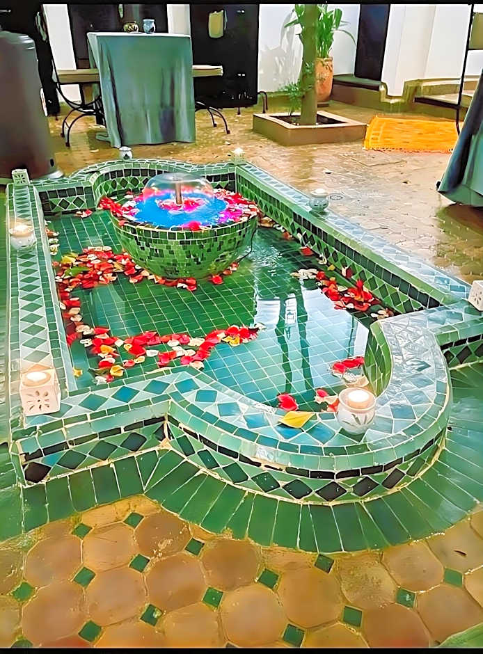 Riad ABBASSIA Marrakech Première - Authentic Medina Experience