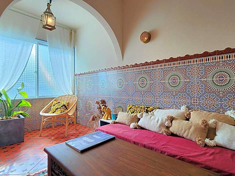 RIAD NANA