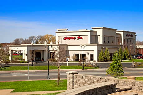 Hampton Inn By Hilton Geneva, NY
