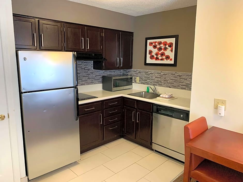 Worthington Suites – Columbus, OH