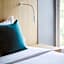 Theorie Hotel Sukhumvit 107 by SLH
