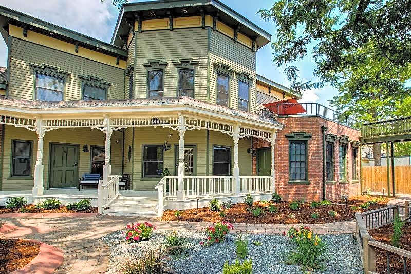 The Curtis Park Club