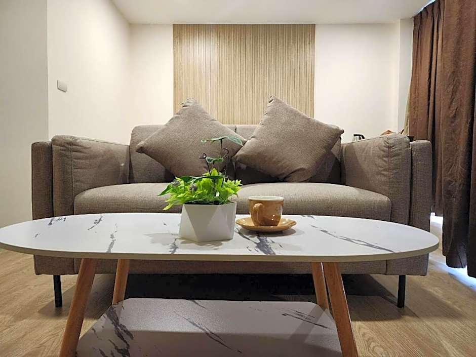 iCheck inn Darisa Patong