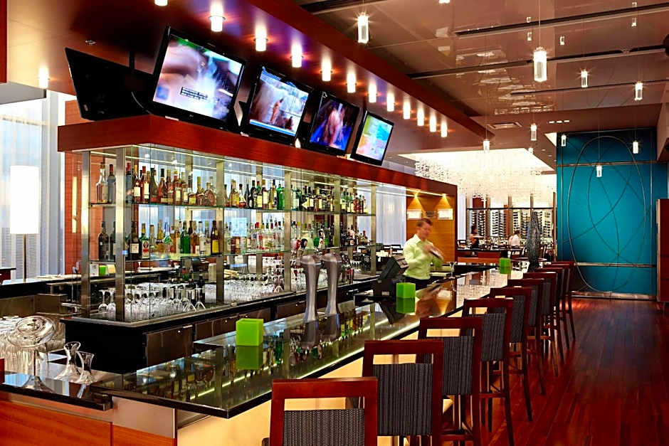 Montreal Airport Marriott In-Terminal Hotel