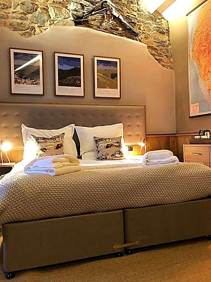 The Queen's Head Hotel