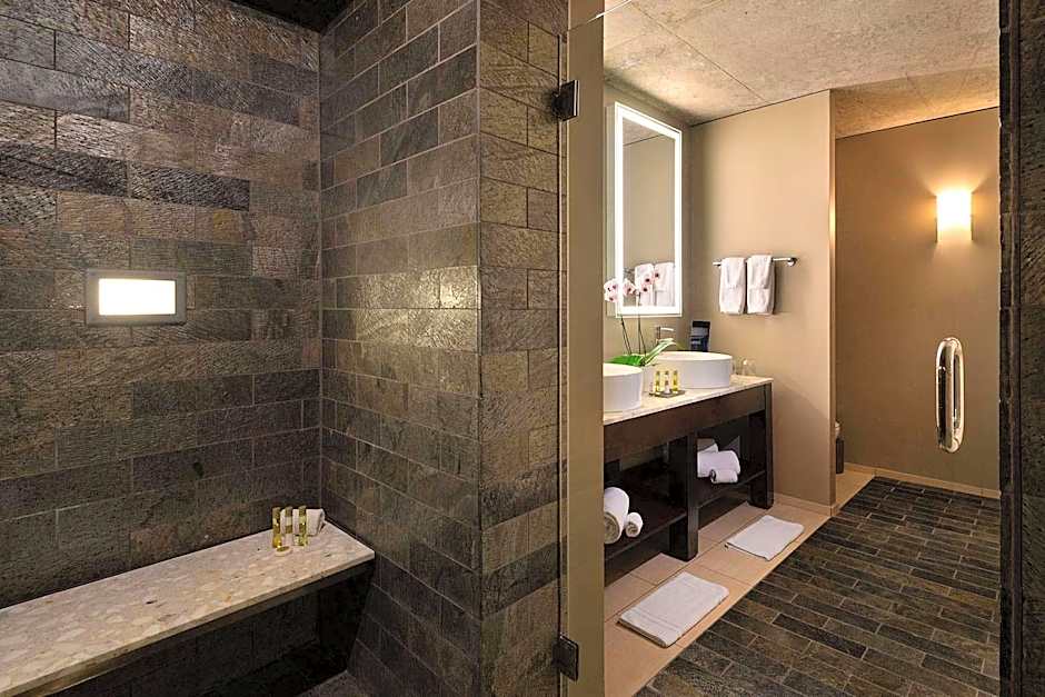 Eurostars Magnificent Mile