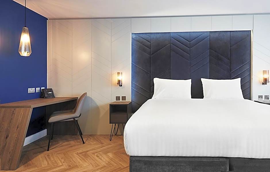 Roomzzz Newcastle City